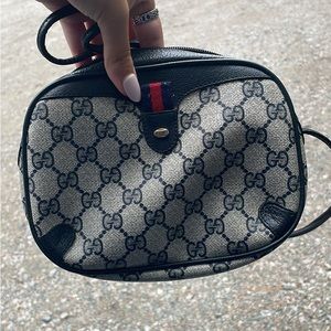 Authentic Gucci cross body